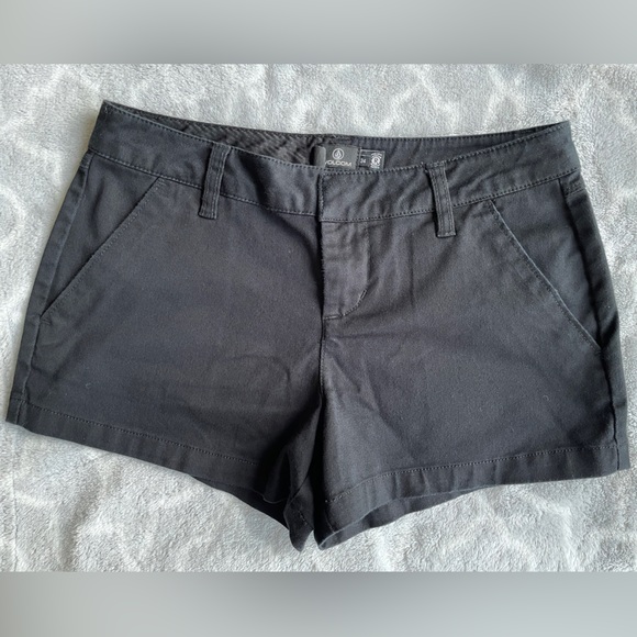 Volcom Pants - Women's Volcom shorts. Black, size 24.